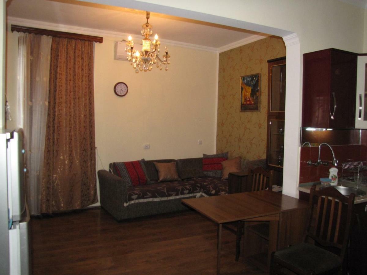 Agmashenebeli95 Aparthotel Tbilisi Buitenkant foto