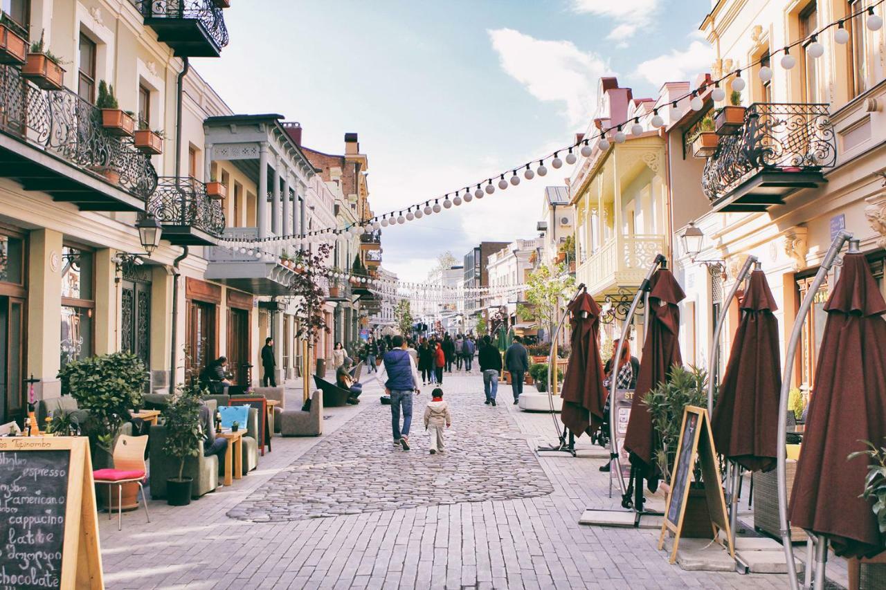 Agmashenebeli95 Aparthotel Tbilisi Buitenkant foto