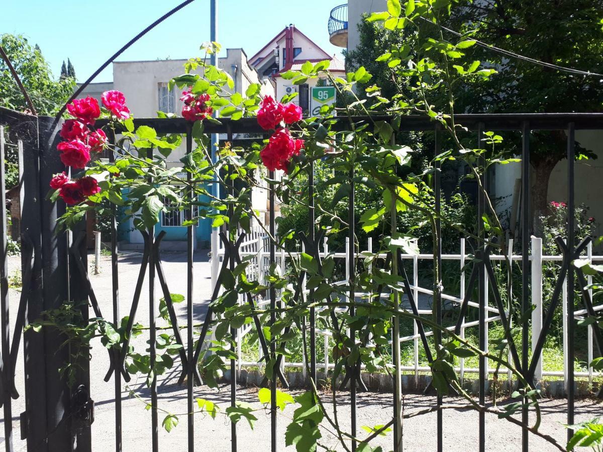 Agmashenebeli95 Aparthotel Tbilisi Buitenkant foto